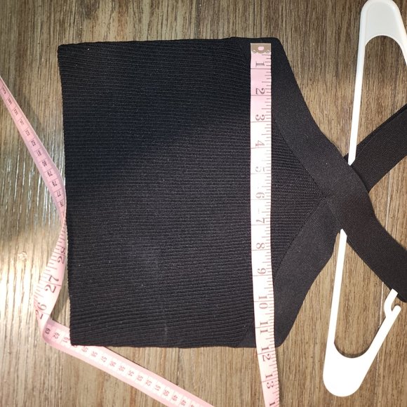 Quince Cropped Halter Ribbed Knit Tank NWT Black Small - Picture 3 of 6